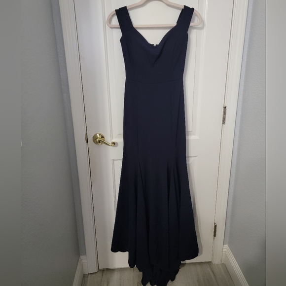 Windsor Dress - Picture 2 of 4